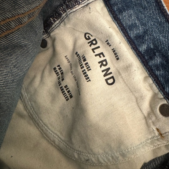 GRLFRND Jaden Low Rise Boyfriend Short - Picture 4 of 5